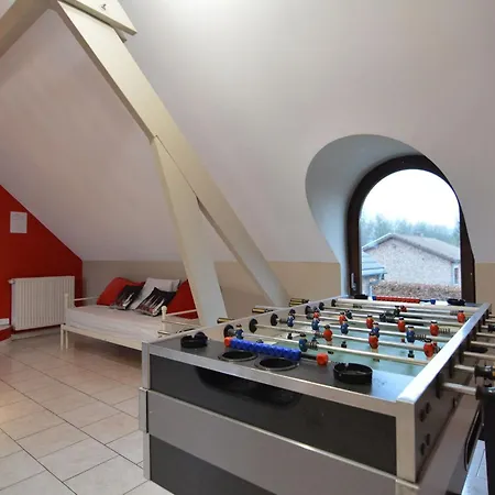Сasa de vacaciones In With Pool & Sauna Waimes