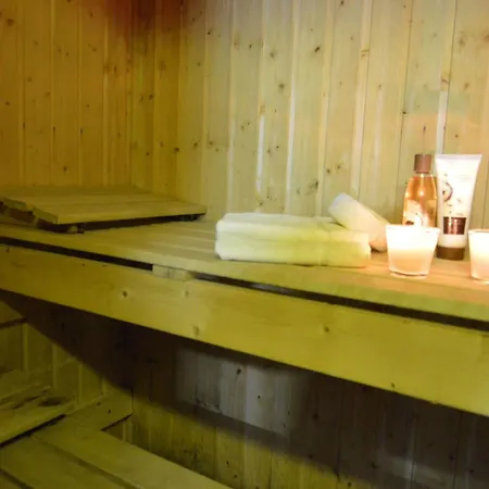 In With Pool & Sauna