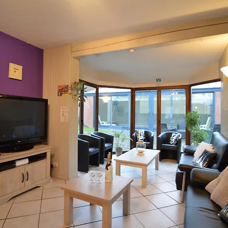 Сasa de vacaciones In With Pool & Sauna Waimes